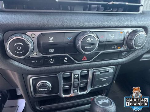 Used 2025 Jeep Wrangler Unlimited Sport AWD/4WD image 18