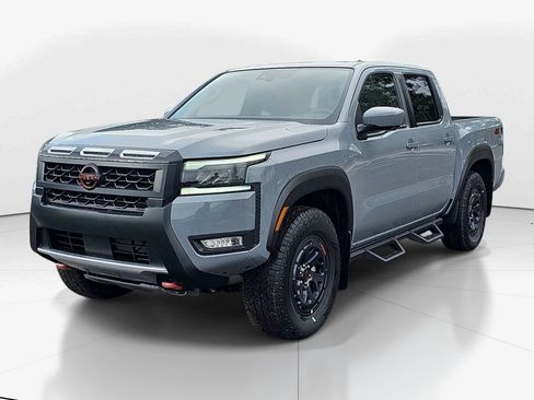 New 2026 Nissan Frontier PRO-4X w/ Tow Package AWD/4WD image 9