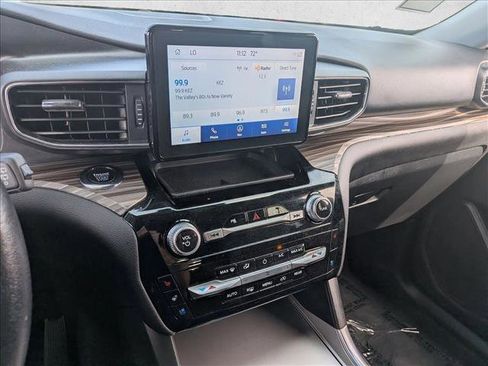 Used 2023 Ford Explorer Limited image 12