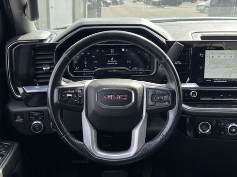 Used 2022 GMC Sierra 1500 Elevation w/ LPO, Elevation Black Package AWD/4WD image 17