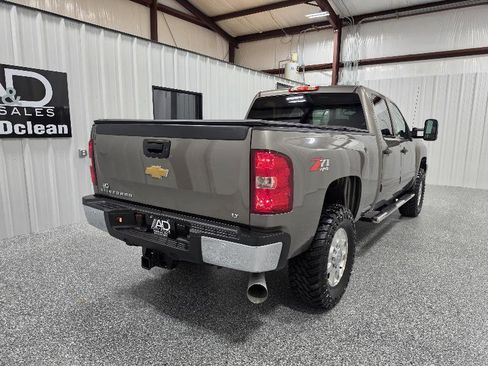 Used 2013 Chevrolet Silverado 2500 LT w/ Interior Plus Package AWD/4WD image 5