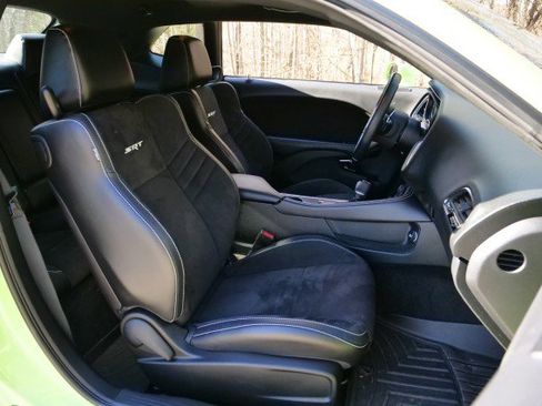 Used 2015 Dodge Challenger SRT Hellcat image 36