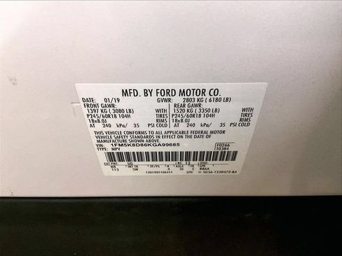Used 2019 Ford Explorer XLT w/ Equipment Group 202A AWD/4WD image 34
