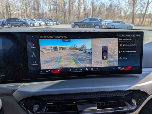 Used 2025 BMW 230i xDrive Coupe w/ Premium Package image 13