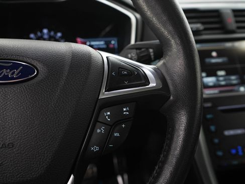 Used 2016 Ford Fusion Titanium FWD image 25