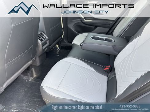 New 2026 Volkswagen Tiguan SE AWD/4WD image 29
