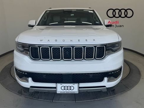 Used 2022 Jeep Wagoneer Series III w/ Premium Group I RWD image 2