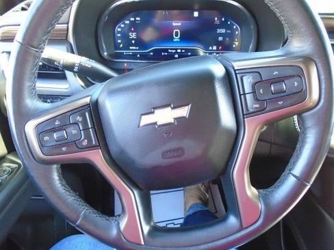Used 2022 Chevrolet Suburban High Country w/ Max Trailering Package AWD/4WD image 8