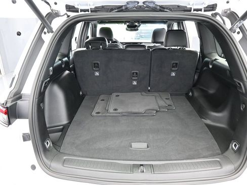 Used 2024 Jeep Grand Cherokee Limited image 45