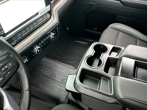 Used 2023 GMC Sierra 1500 Elevation image 15