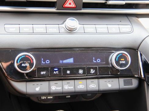 New 2026 Hyundai Elantra Limited FWD image 19