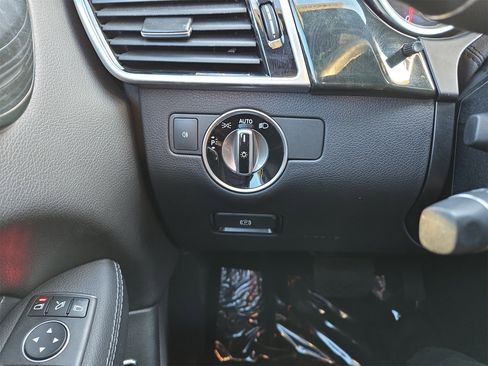 Used 2018 Mercedes-Benz GLE 350 image 19