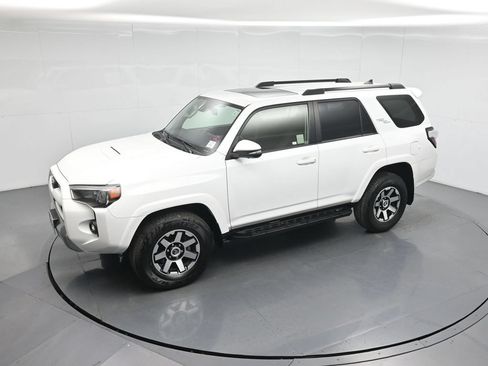 Used 2022 Toyota 4Runner TRD Off-Road Premium AWD/4WD image 44