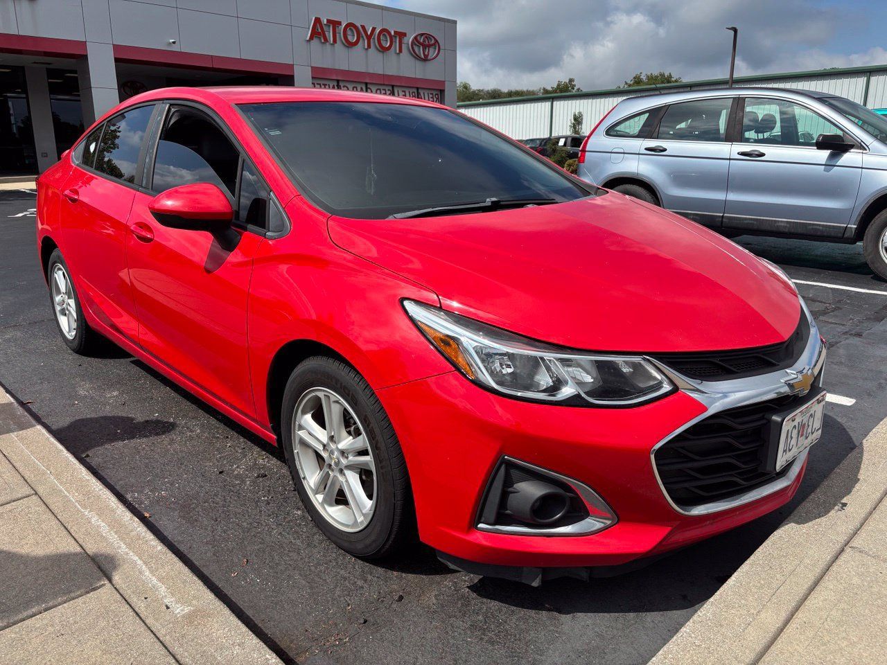 Used 2019 Chevrolet Cruze LS FWD image 1