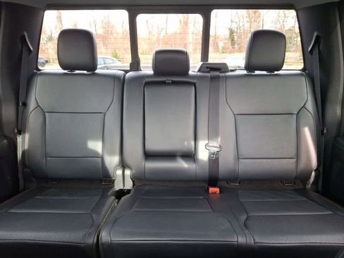 Certified 2022 Ford F150 Lariat w/ FX4 Off-Road Package image 13