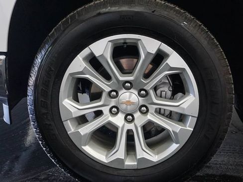 Used 2025 Chevrolet Silverado 1500 LTZ w/ LTZ Convenience Package II AWD/4WD image 5
