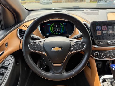 Used 2017 Chevrolet Volt Premier w/ Driver Confidence II Package image 17