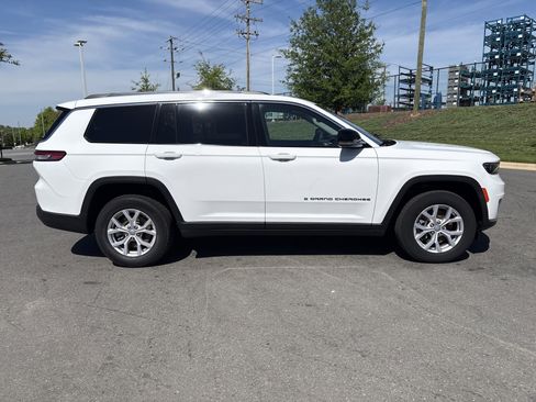 Used 2022 Jeep Grand Cherokee L Limited image 10