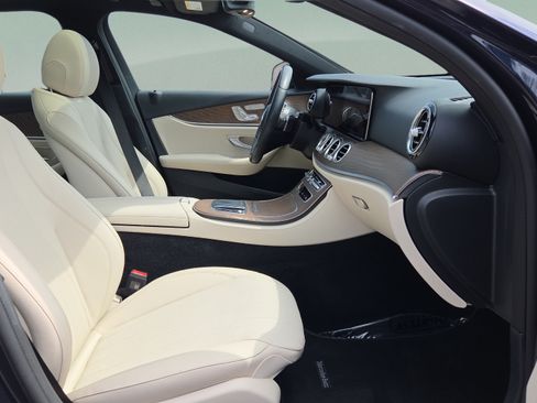 Used 2023 Mercedes-Benz E 350 Sedan image 19