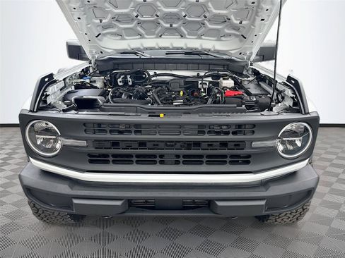 Used 2022 Ford Bronco 2-Door AWD/4WD image 28