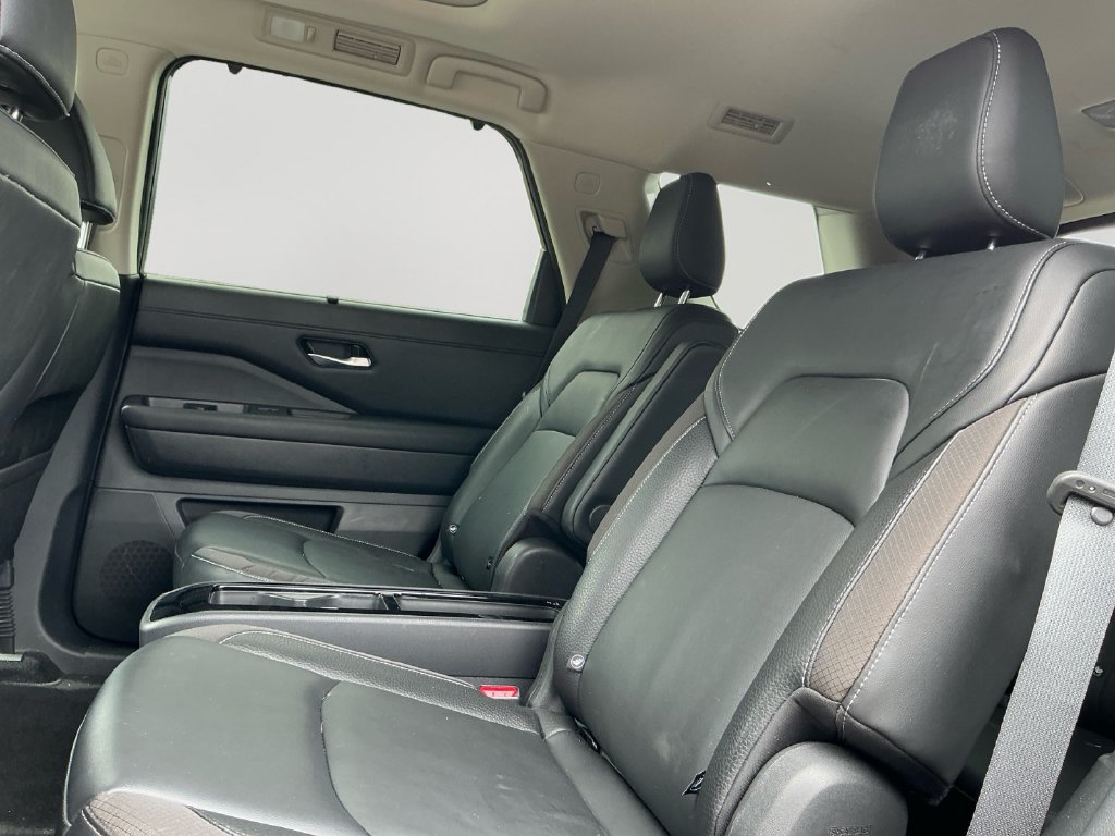 Used 2022 Nissan Pathfinder SL w/ SL Premium Package AWD/4WD image 15