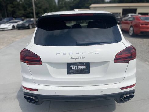 Used 2016 Porsche Cayenne AWD/4WD image 6