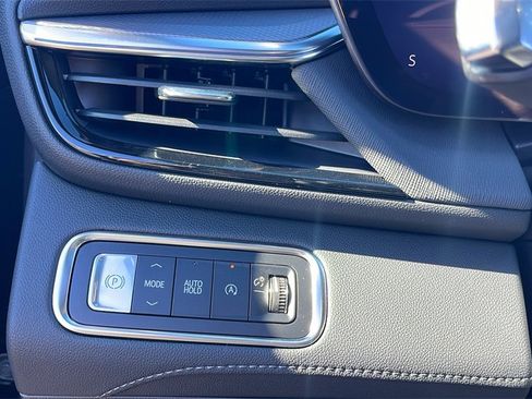 New 2026 Buick Enclave Sport Touring w/ Power Package image 21