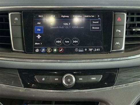 Used 2023 Buick Enclave Essence image 16