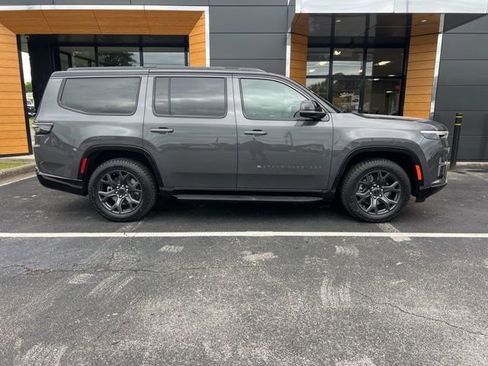 New 2026 Jeep Grand Wagoneer 4WD image 2