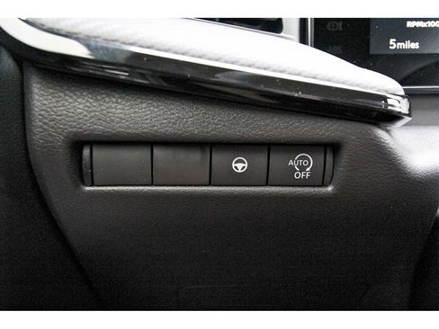 New 2026 Nissan Kicks SR image 14