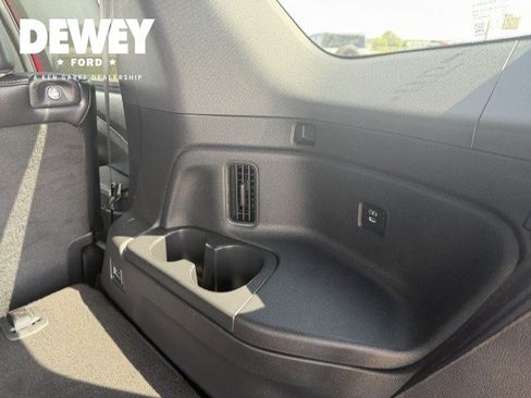 Used 2025 Honda Pilot Black Edition image 36
