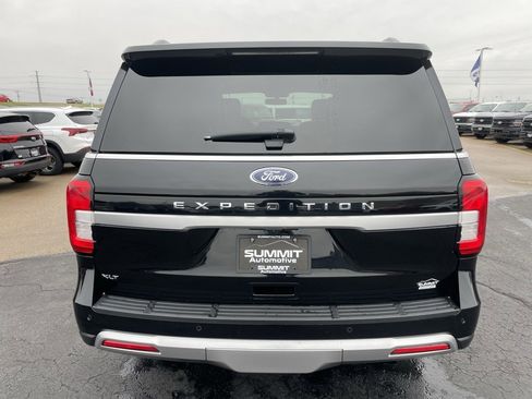 Used 2024 Ford Expedition XLT image 33