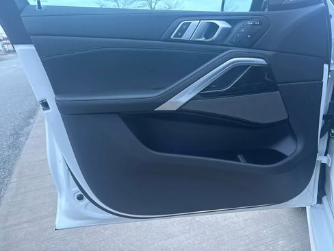 Used 2026 BMW X6 xDrive40i image 19