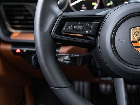 Certified 2024 Porsche 911 GT3 RS image 15