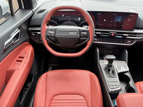 New 2026 Kia Sportage SX FWD image 13