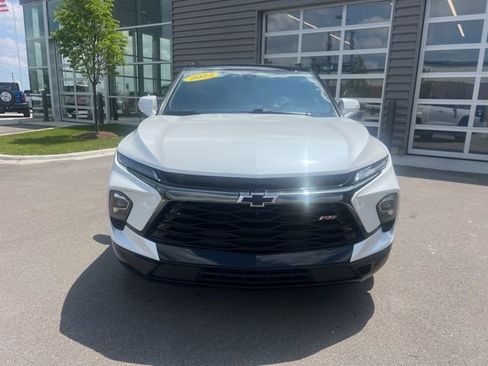 Used 2023 Chevrolet Blazer RS w/ Driver Confidence II Package AWD/4WD image 2