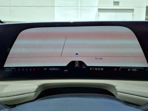 Certified 2025 Cadillac XT4 Premium Luxury FWD image 29