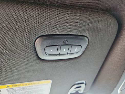 New 2025 Jeep Wagoneer L Series II w/ Convenience Group I AWD/4WD image 28