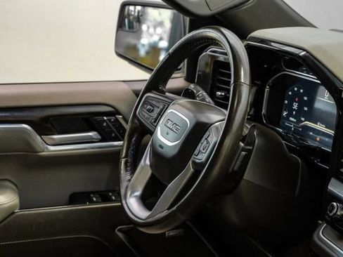 Used 2022 GMC Sierra 1500 SLT AWD/4WD image 21
