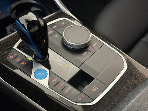 Used 2023 BMW i4 eDrive35 w/ Premium Package image 19