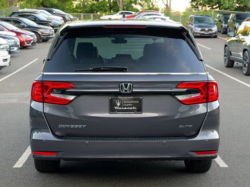 Used 2023 Honda Odyssey Elite image 6