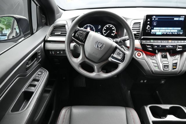 Certified 2026 Honda Odyssey Sport-L image 12