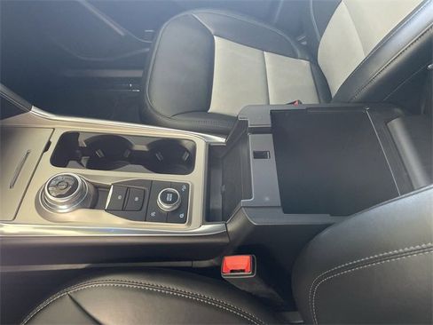 Used 2024 Ford Explorer XLT w/ Equipment Group 202A image 26