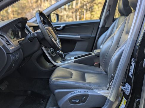 Used 2015 Volvo XC60 T5 Premier image 15