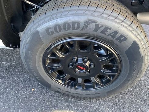 New 2025 Toyota Tacoma SR5 image 34