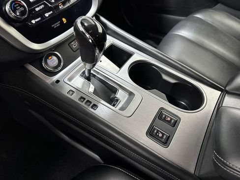 Used 2023 Nissan Murano SV AWD/4WD image 18
