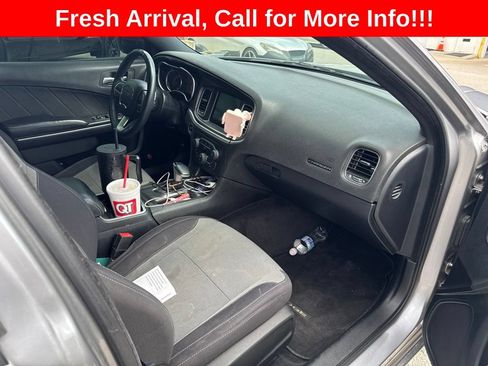 Used 2015 Dodge Charger SXT RWD image 16