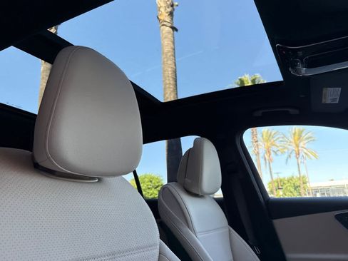 New 2026 Mercedes-Benz GLC 300 image 16