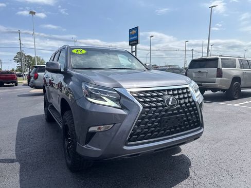 Used 2022 Lexus GX 460 w/ Accessory Package AWD/4WD image 17