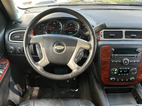 Used 2013 Chevrolet Avalanche LT RWD image 44